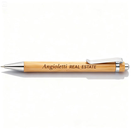 Dettaglio incisione laser penna bambù personalizzata — Lo Realizzo®