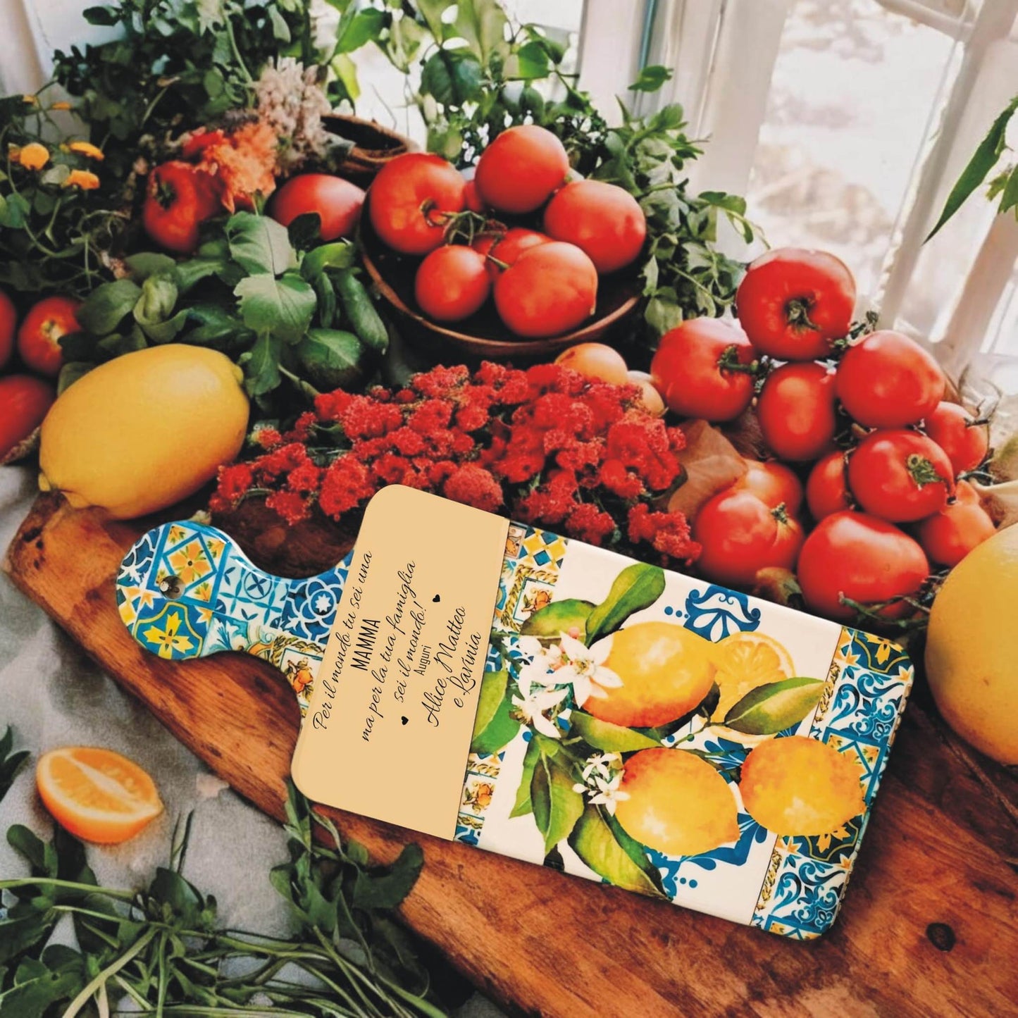 Tagliere ceramica personalizzato mamma dettaglio decorazione maiolica — Lo Realizzo®