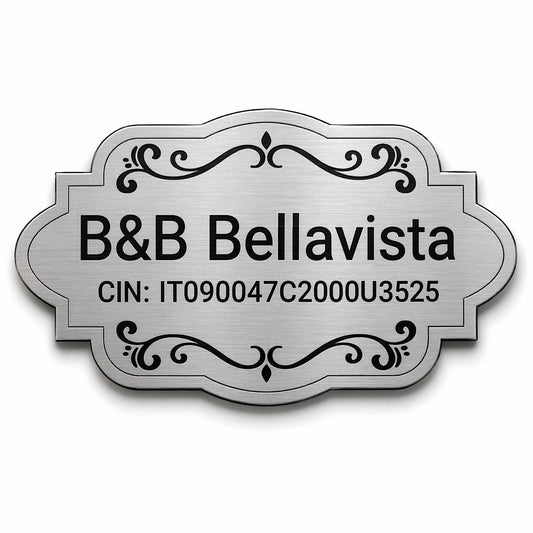 Targa CIN B&B personalizzata argento fondo bianco con nome struttura e codice CIN — Lo Realizzo®